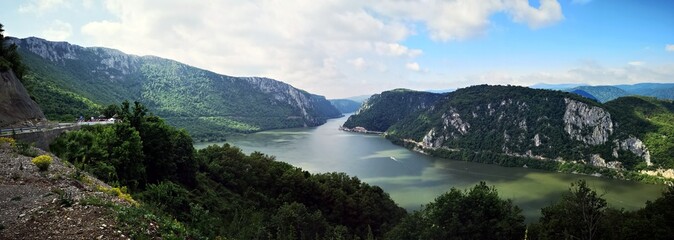 Fototapeta na wymiar Danube canyon - Cazanele Dunarii - beautiful panorama view 