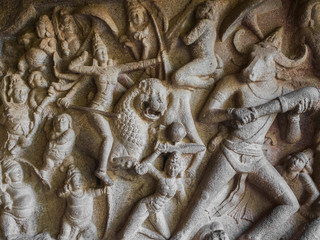 彫刻　マヒシャマルディニｰ･マンダパ窟