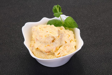Curd with dry apricot