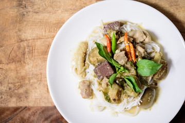 Thai green curry chicken with rice noodles, Thai food
