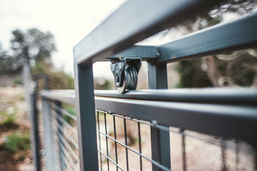 The mechanism closes the gate.