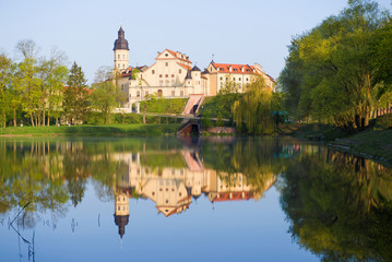 Fototapeta na wymiar May morning at the old Nesvizhsky castle. Belorussia