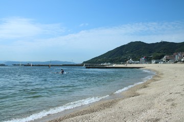 日本の秋の海岸(神戸・須磨海岸)