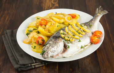 Pescado al horno con patatas
