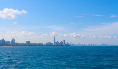 Fototapeta premium Beautiful seascape with building of Pattaya in Thailand.