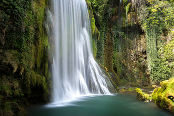 Fototapeta na wymiar Caprichosa Falls at 'Monasterio de Piedra' Natural Park, Saragossa, Spain