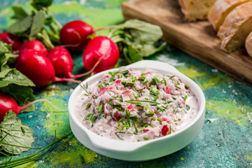 Heathy spring ready radish salad