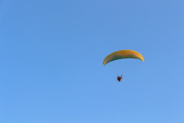 Travelers are driving Paramotor