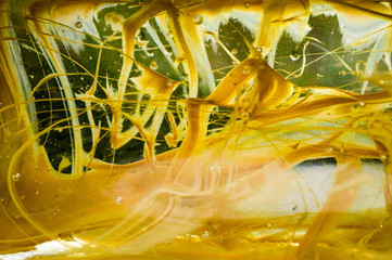 Emulsion mit Ölfarbe