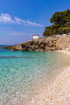 Havajski beach Verudela Pula Croatia