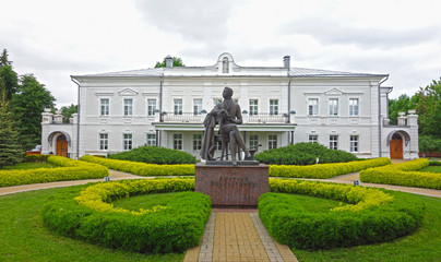 Obraz premium The yard of the museum-estate of D. Venevitinov, Novozhivotinnoye village, Voronezh Region, Russia