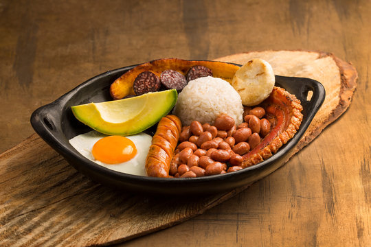 Bandeja Paisa Images – Browse 563 Stock Photos, Vectors, and Video | Adobe  Stock