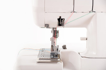 Presser foot overlock sewing machine with needle and thread
