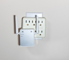Home or office wireless extender for computer network
