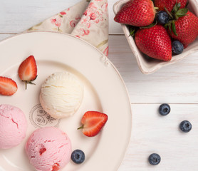 ice cream vanilla and strawberry  top view