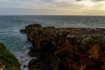 Cascais mit seiner spektakulären Küste am Atlantik in der Nähe von Lissabon, Portugal