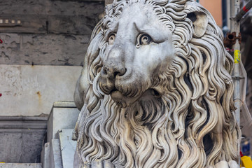 Statue of a lion