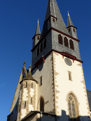 Fototapeta na wymiar Turm der St.-Nikolaus-Kirche in Bad Kreuznach an der Nahe