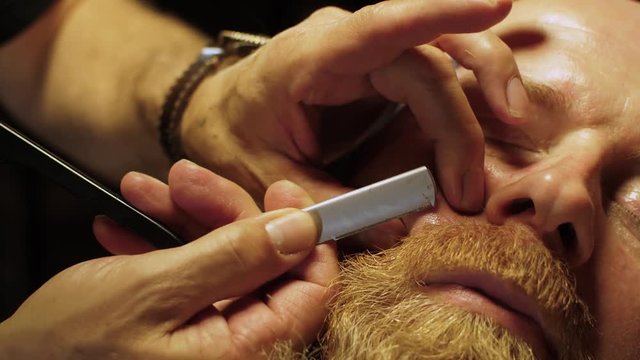 Eyebrow Trim with Razor barber knife.