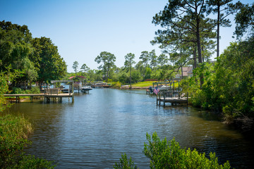 Fototapeta na wymiar Panoramic View of a Relaxing Pond in Florida. Niceville, Florida
