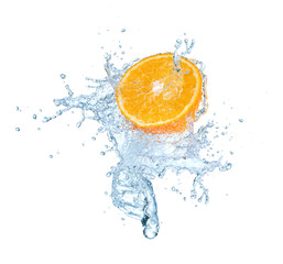 Fototapeta na wymiar orange in water splash isolated on white background