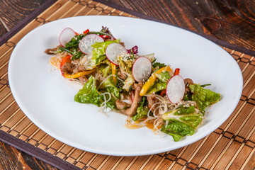 Salad with radish and noodles