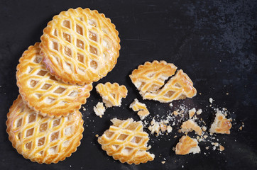 Round cakes with apple filling