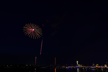 feuerwerk an japantag in dussedorf
