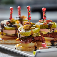 pincho de frutas con pate