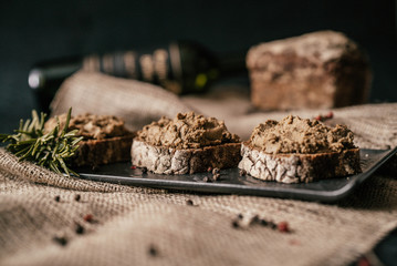 wein, brot, brötchen, appetizer, appetiser, starter, vorspeise