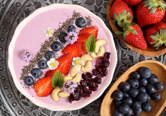 Blueberry strawberry smoothie bowl.