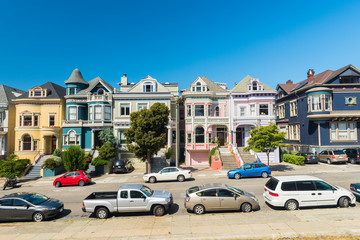 Fototapeta na wymiar Painted Ladies houses of San Francisco