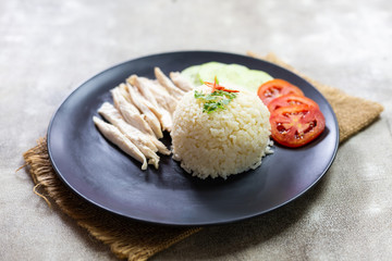 Hainanese chicken rice with cucumber , 