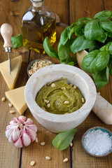 Fresh pesto sauce