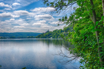 Blick auf den Harkortsee und Wetter an der Ruhr