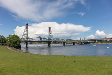 Hawthorne bridge