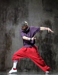 the modern hip hop dancer 