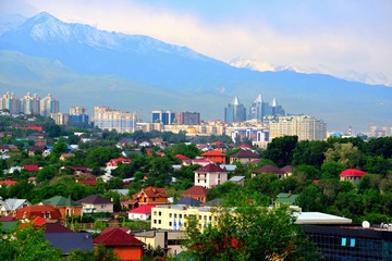 Obraz premium Panoramic view of Almaty city