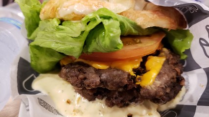 xis salada com carne