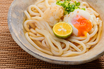 すだちうどん