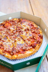 ham and bacon fluffy pizza