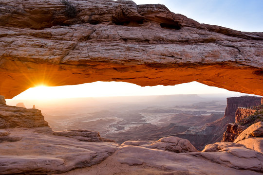 Mesa Arch © Mitchell
