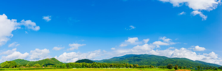 Fototapeta premium panorama image of blue sky and mountain.