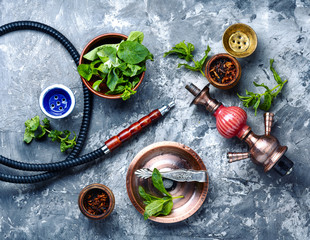 Smoking hookah with mint