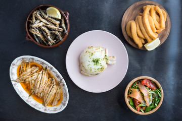 Mixed of fish ( cuttlefish, sardines, fried, salad with salmon)