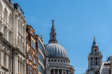 Fototapeta premium Low angle view of the Dome of St Paul Cathedral