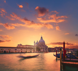 Fototapeta na wymiar Venice, sunset over Santa Maria della Salute