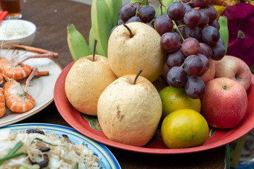 Food to pay respect to the Chinese New Year