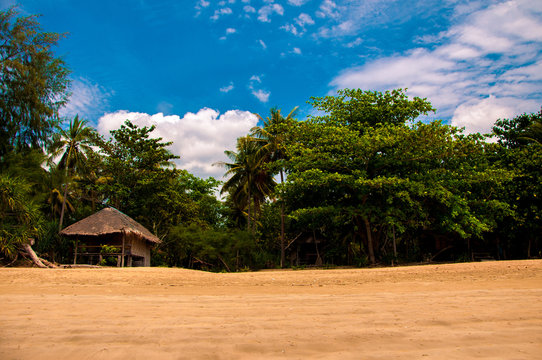 Bambusowe domki na plaży Koh Jum Tajlandia