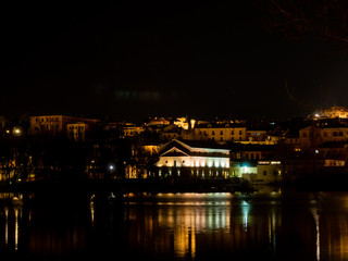 Fototapeta premium Long exposure night view of the Cathedral and Enrique Estevan bridge in Salamanca (Spain)